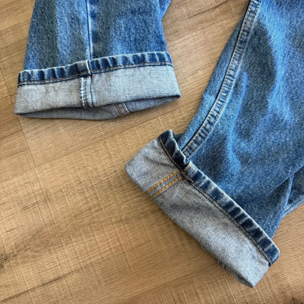 Levis 505 Regular Fit Straight Leg Jeans Mens 32x29 Medium Wash Blue Denim